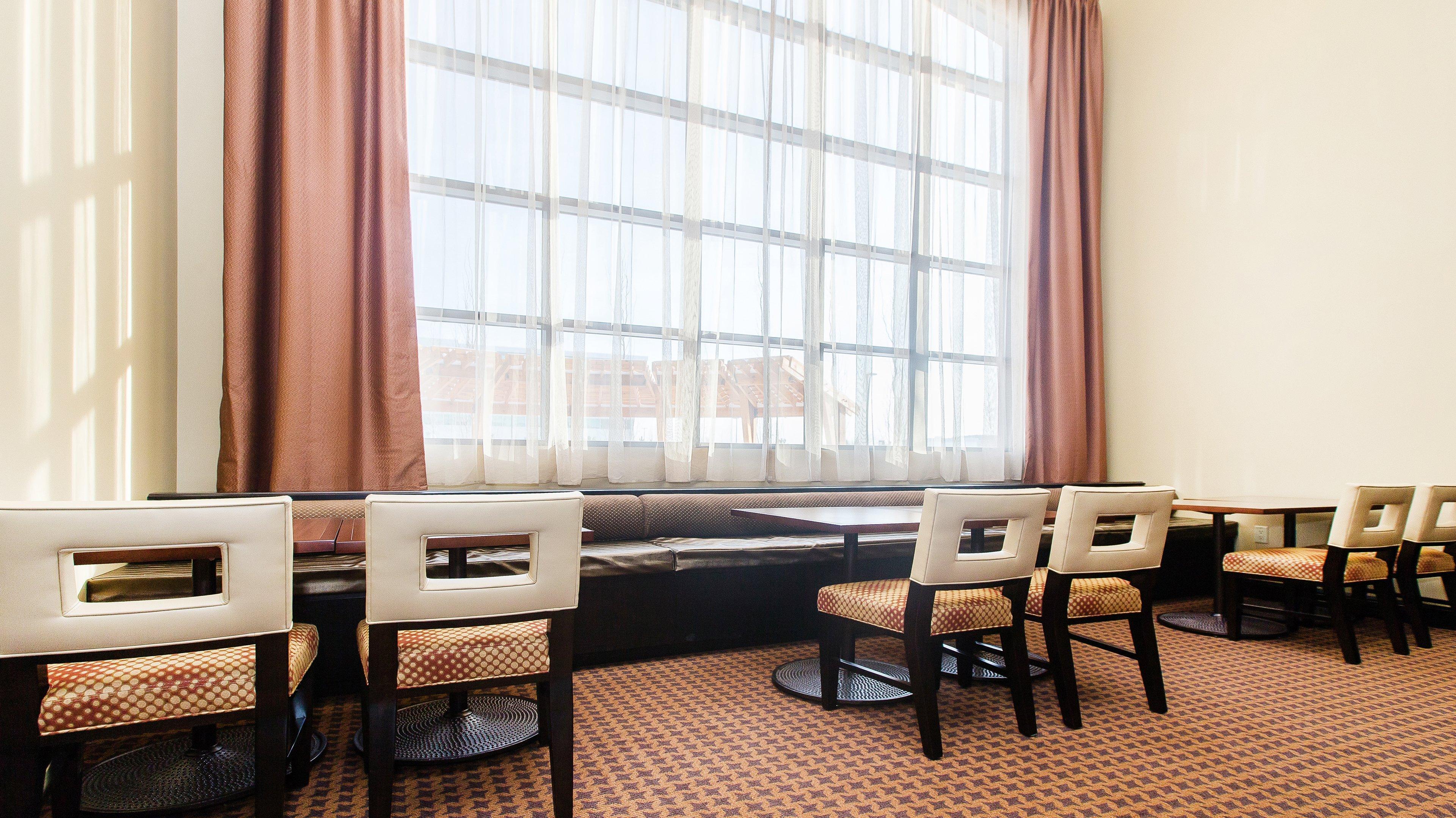 Staybridge Suites West Edmonton By Ihg Экстерьер фото