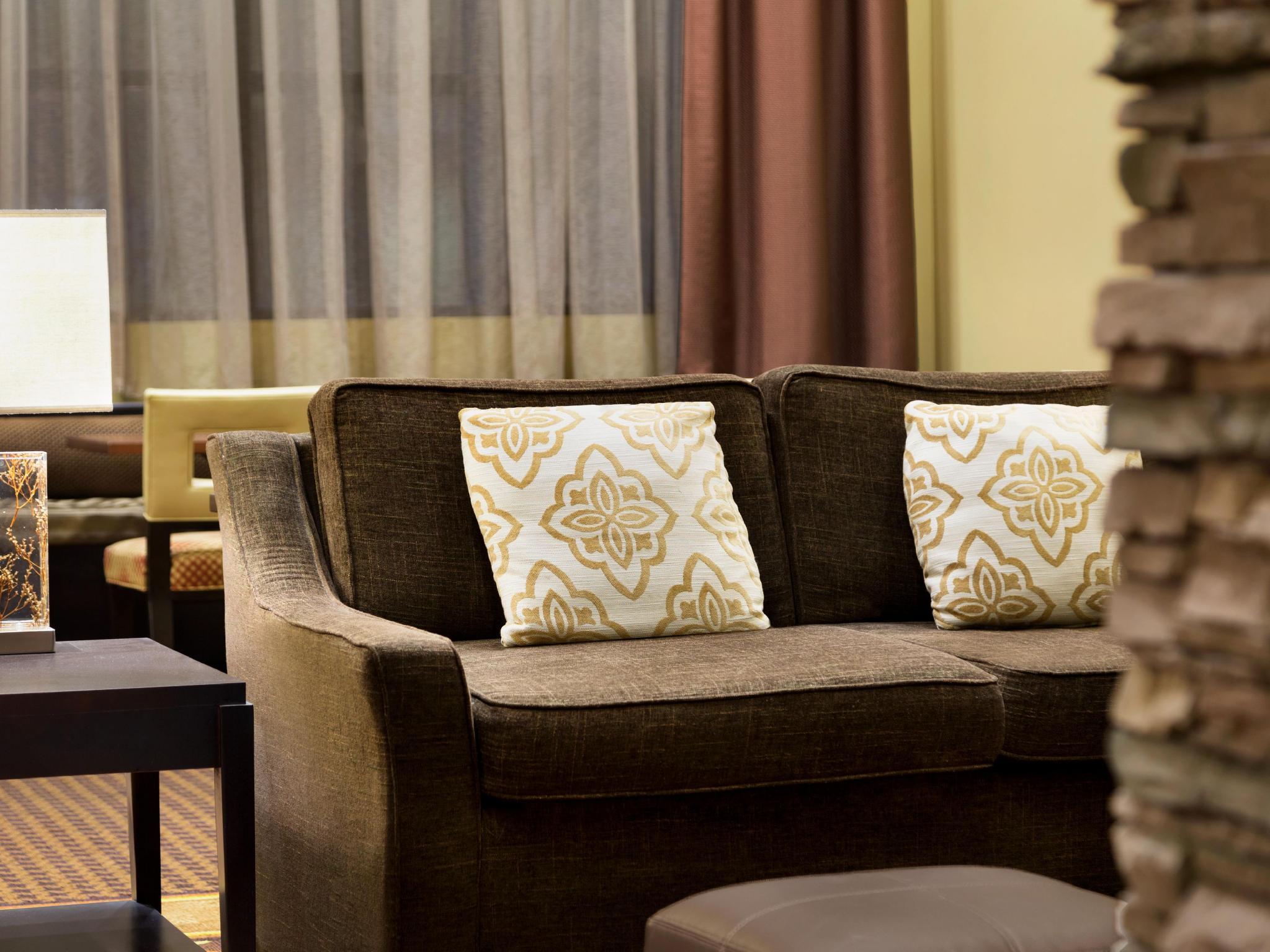 Staybridge Suites West Edmonton By Ihg Экстерьер фото