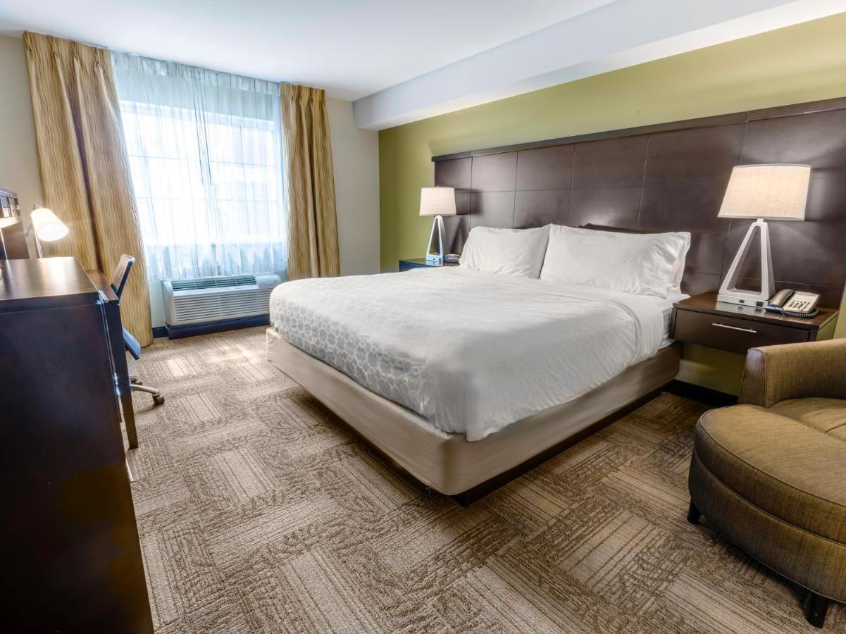 Staybridge Suites West Edmonton By Ihg Экстерьер фото